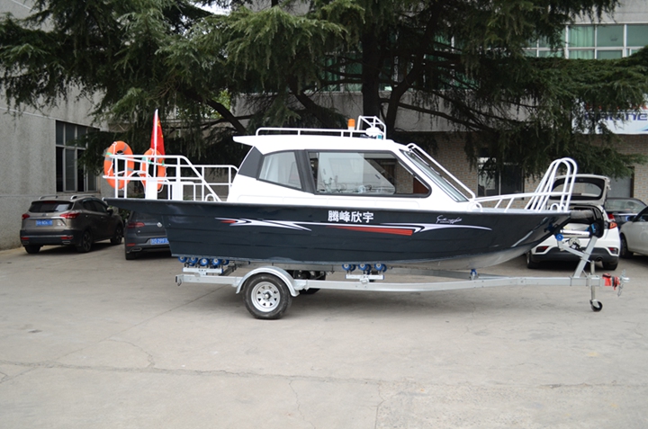 AL560